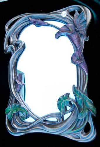 M6 Large Lilly Mirror 12"